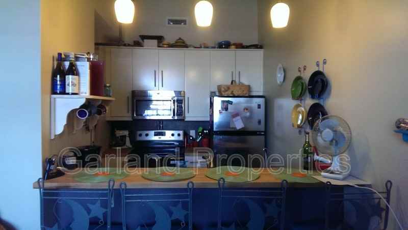 425 Campbell Ave Sw #103 - Photo 2 of 7