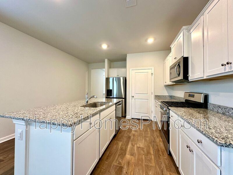 646 Ladywood Dr - Photo 5 of 30