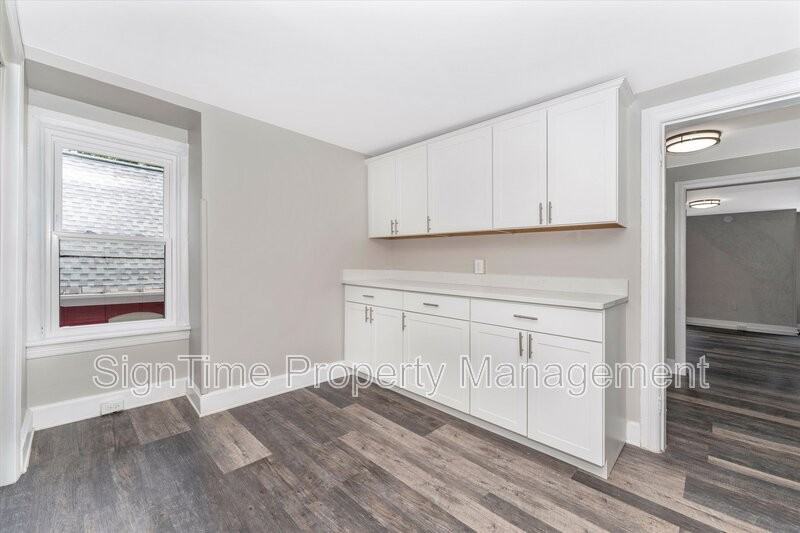 265 S Prospect St #3 - Photo 4 of 12