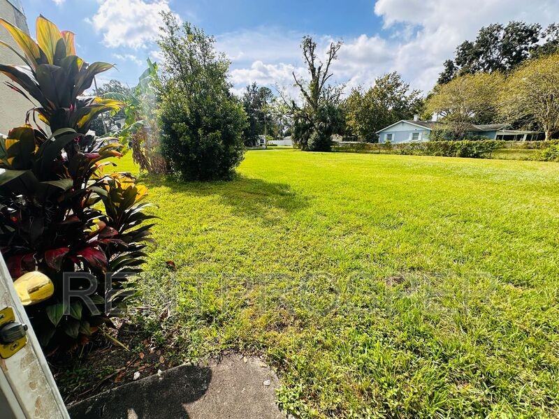 2139 Carlton Dr #A - Photo 6 of 18