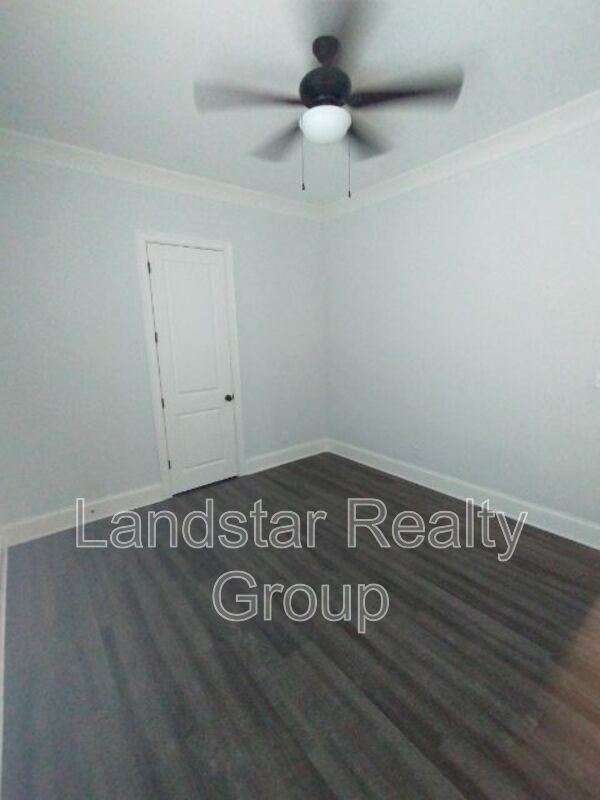 10510 Meeting St #201 - Photo 6 of 44