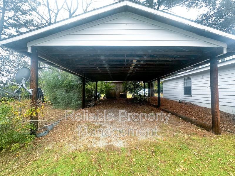 208 John St - Photo 4 of 17