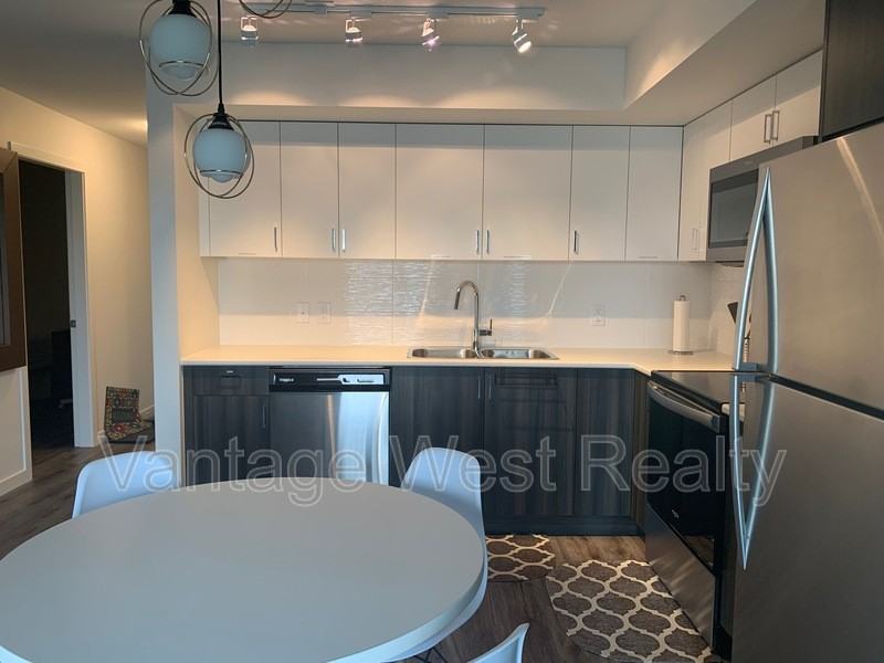 226 Academy Way - Photo 2 of 22