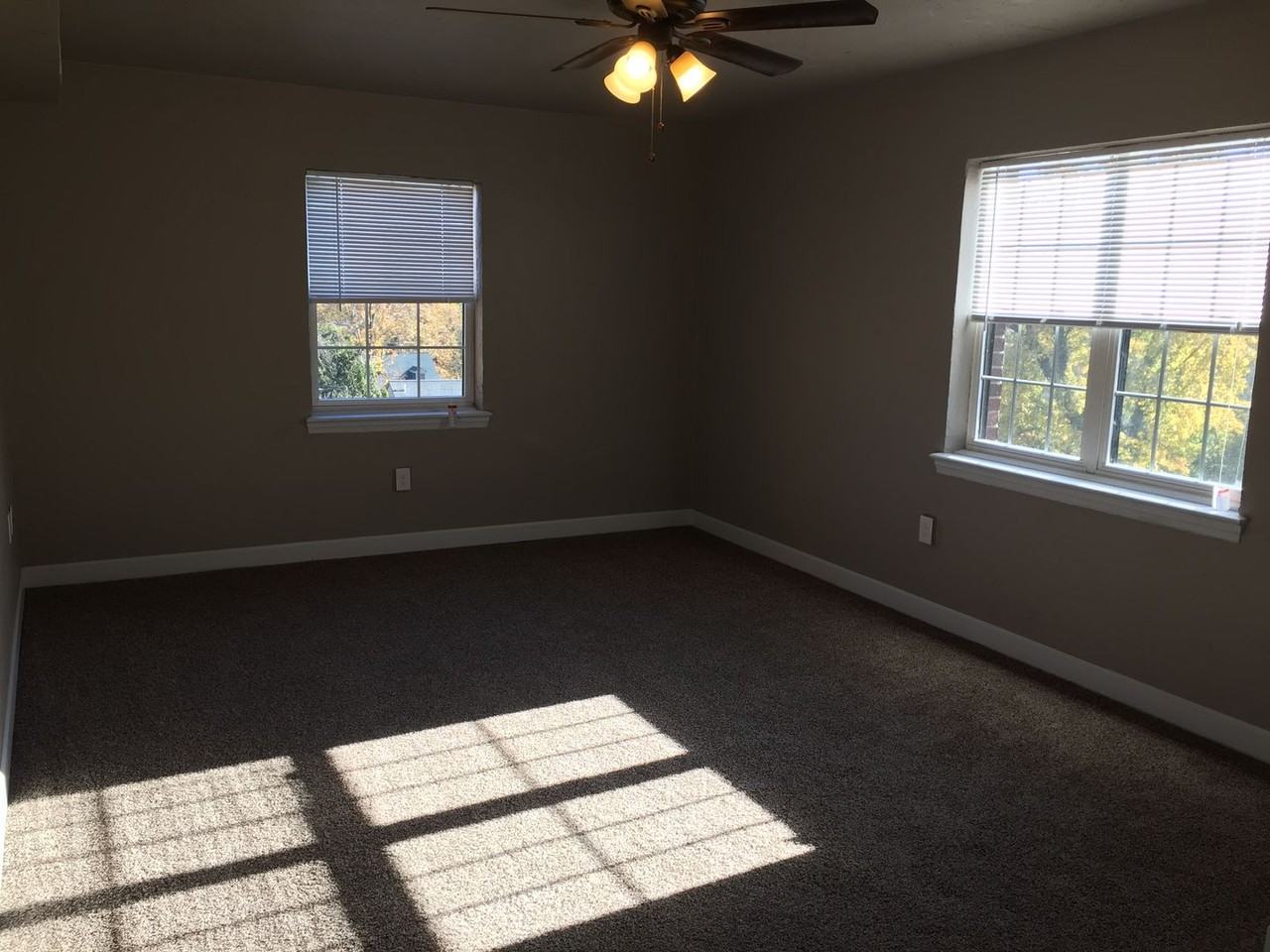 450 Madison Ave - Photo 6 of 32