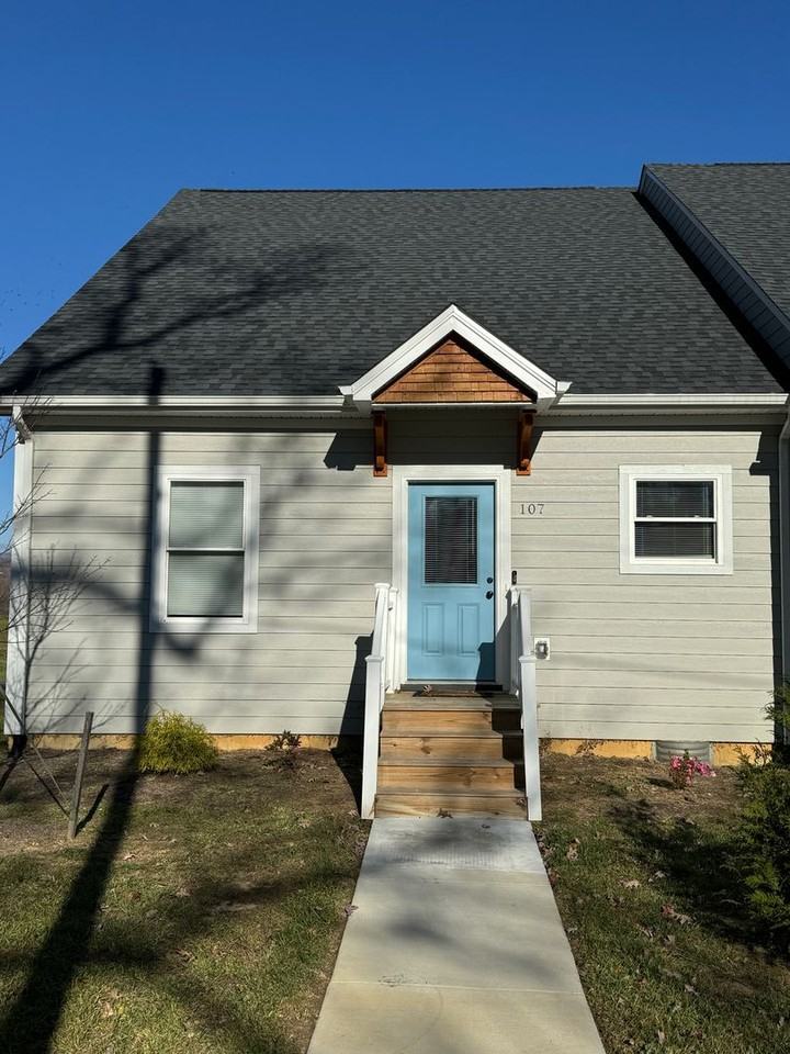 107 Mount Tabor Rd - Photo 2 of 17