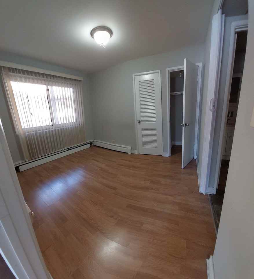 51 Western - Photo 4 of 17