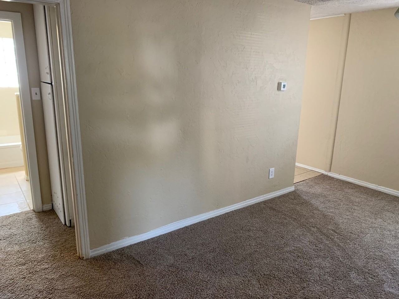 4602 Bowie St - Photo 4 of 8