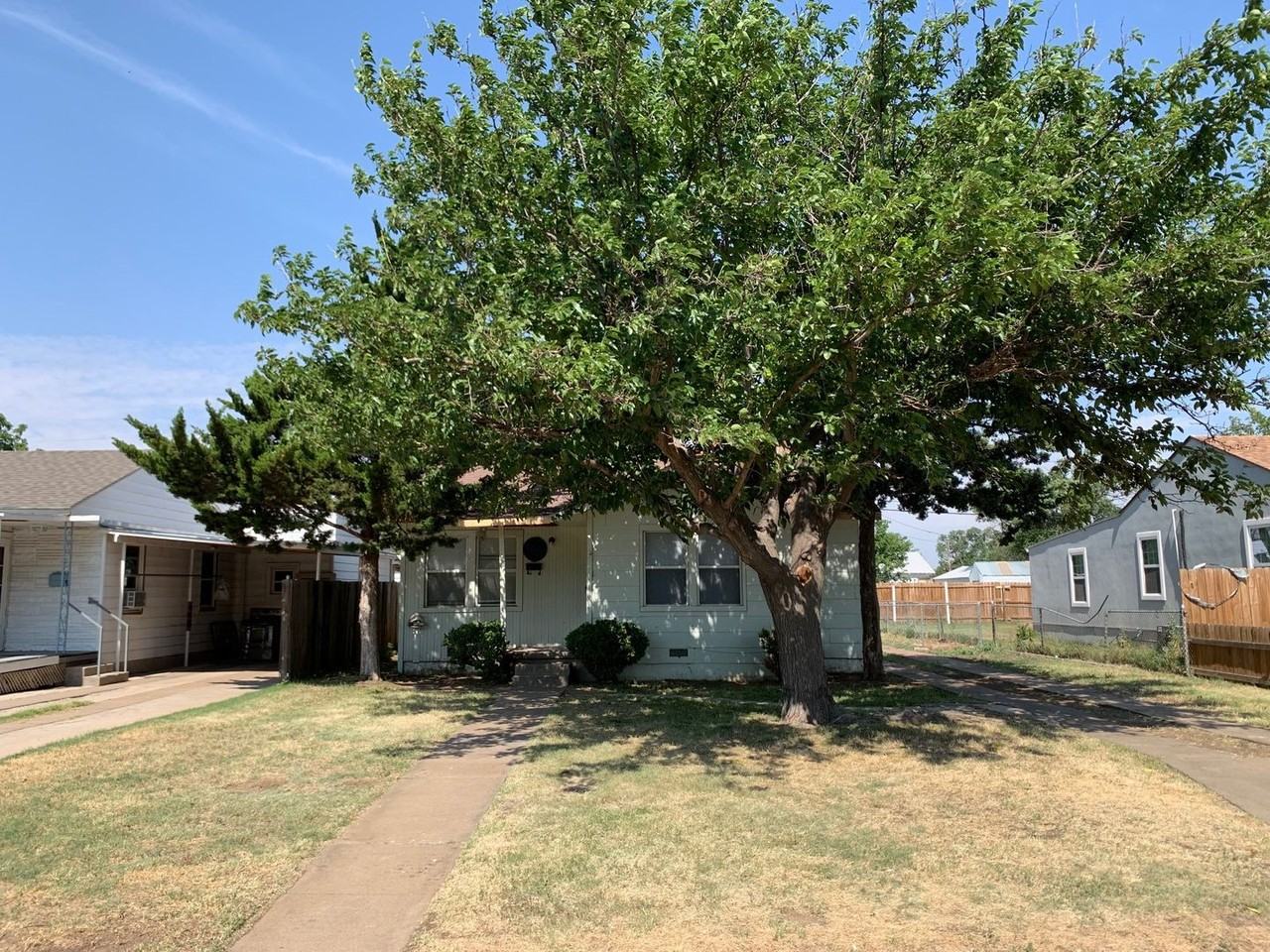 4602 Bowie St - Photo 3 of 8