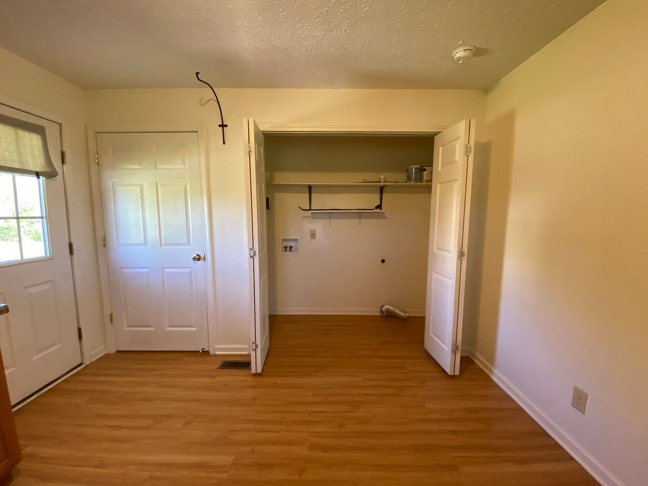 4366 Red House Rd - Photo 3 of 13