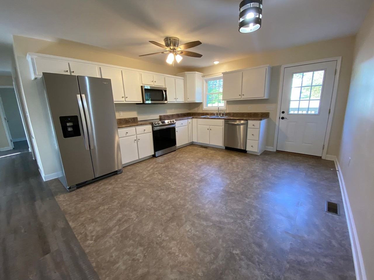 52A Crescent Hill Dr - Photo 3 of 13