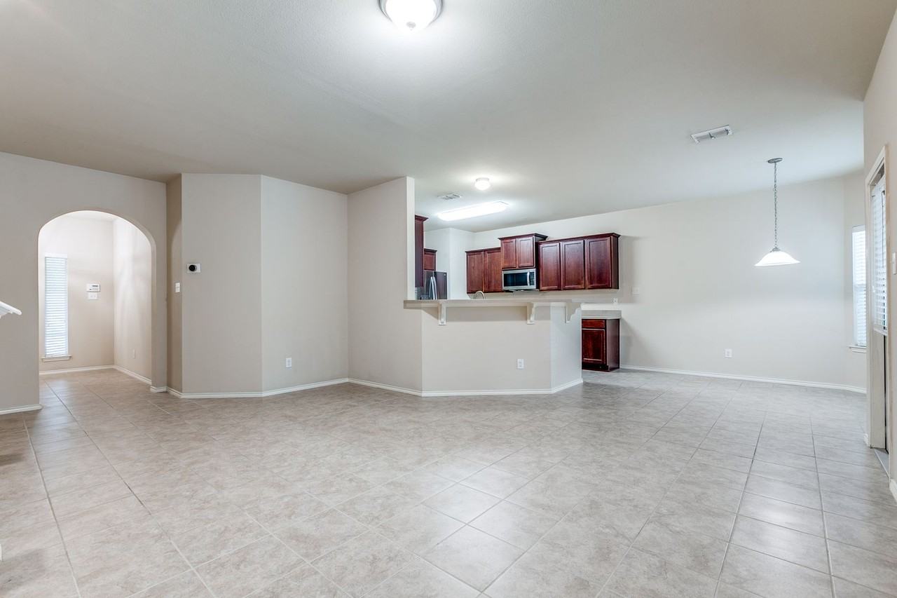 5414 Sunlit Brk - Photo 6 of 25