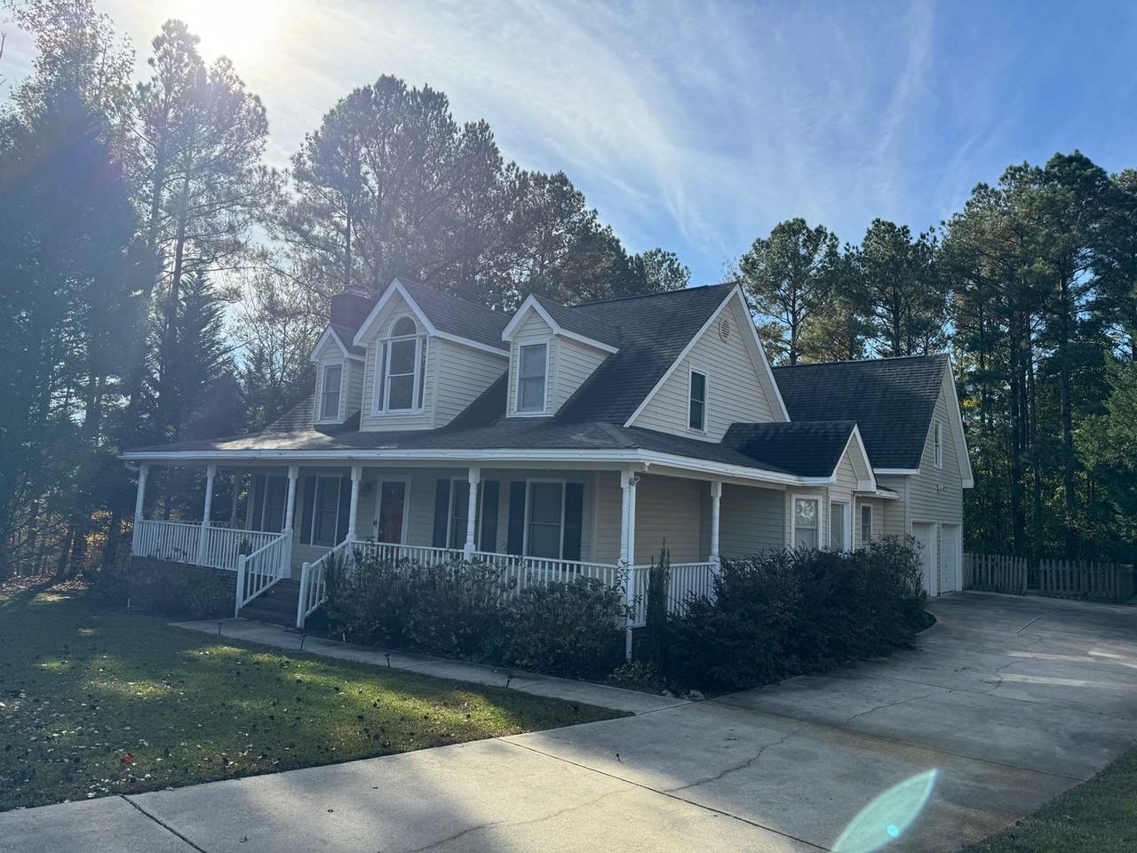 156 Pinewinds Dr - Photo 2 of 37