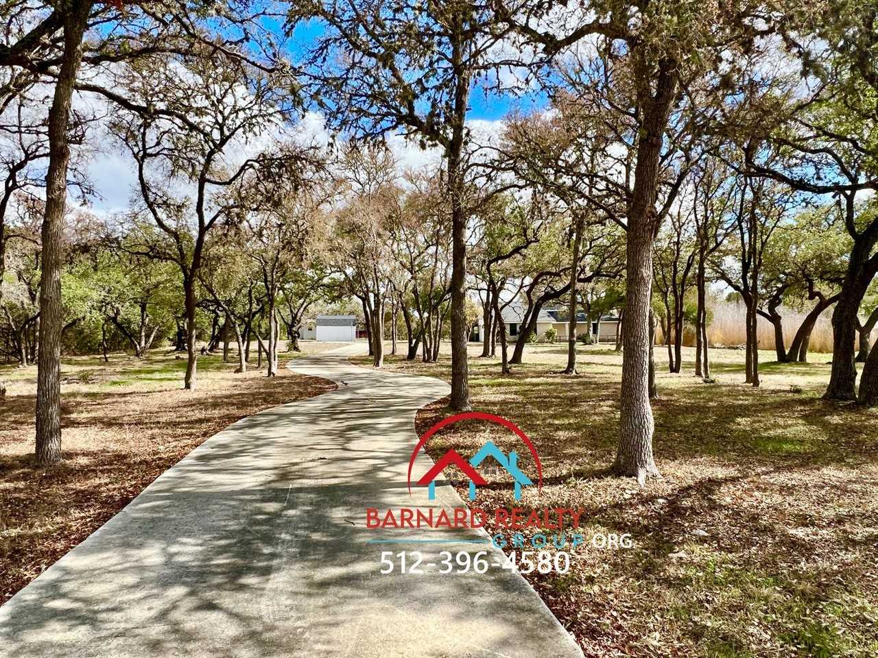 722 Thousand Oaks Loop - Photo 2 of 45