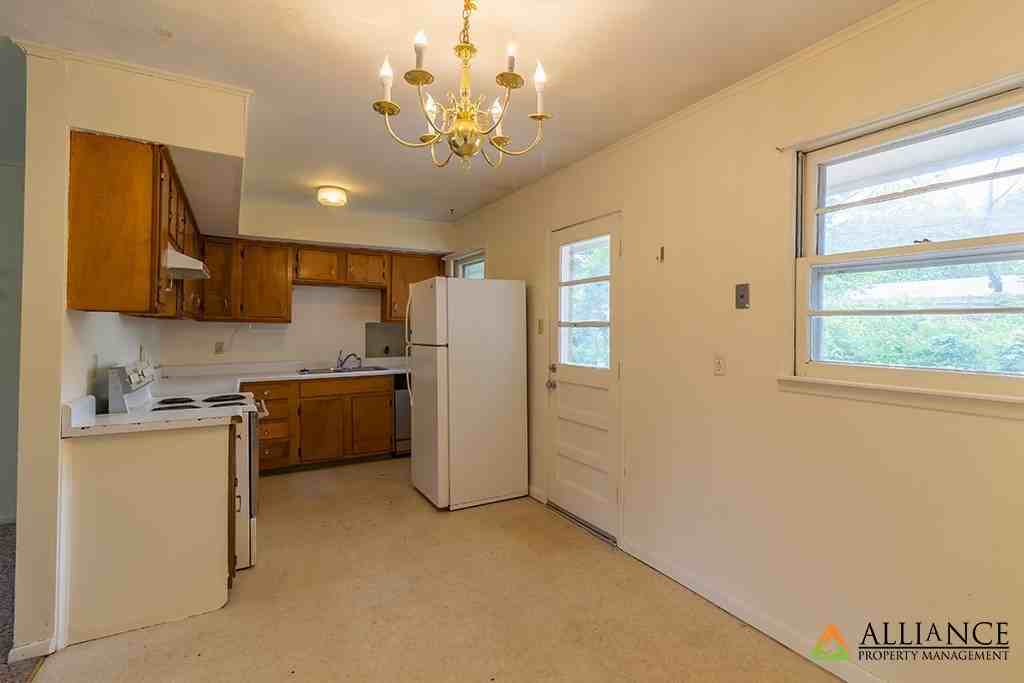 1533 Pipher Lane - Photo 3 of 26