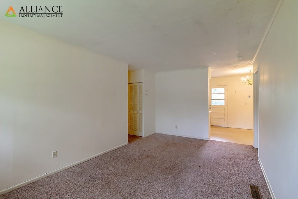 1533 Pipher Lane - Photo 5 of 26