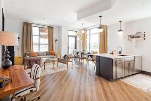 featured image of 5 Gadsdenboro St #411