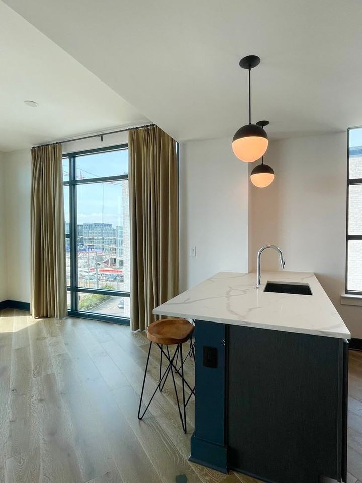 5 Gadsdenboro St #411 - Photo 4 of 15