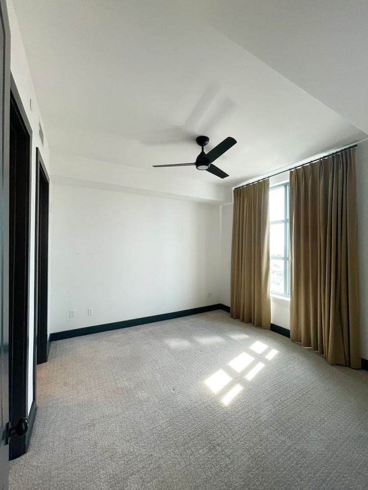 5 Gadsdenboro St #411 - Photo 7 of 15