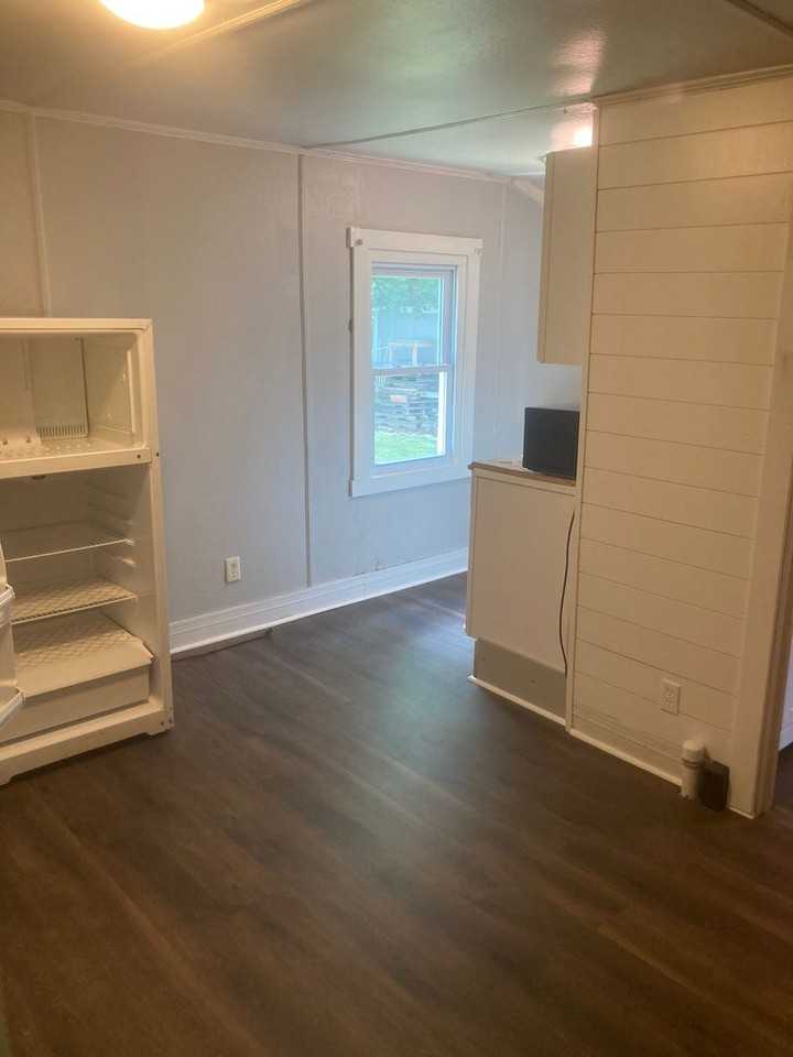 113 Lawrence - Photo 3 of 7