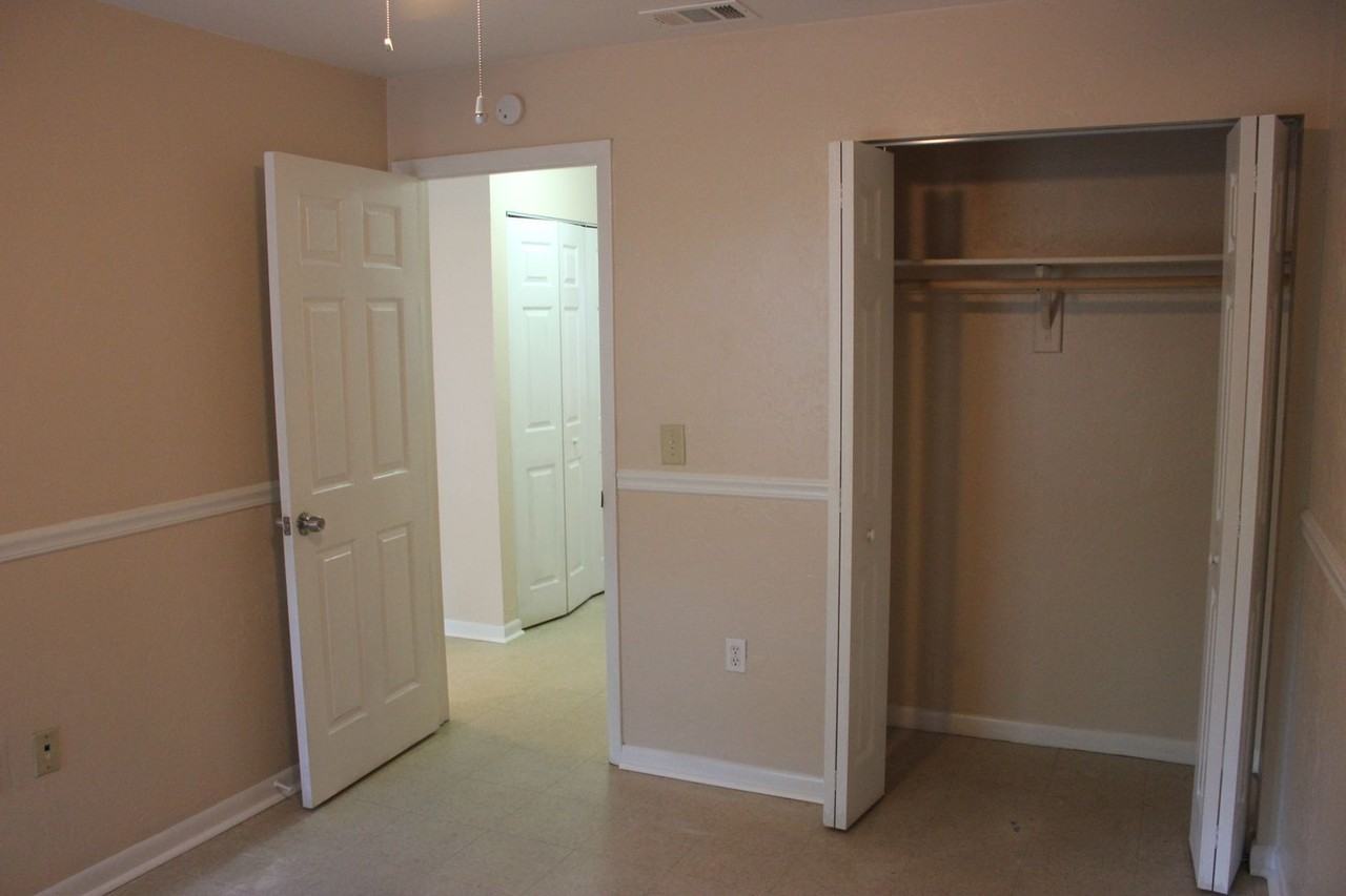 7011 Sw 17th Pl - Photo 6 of 16