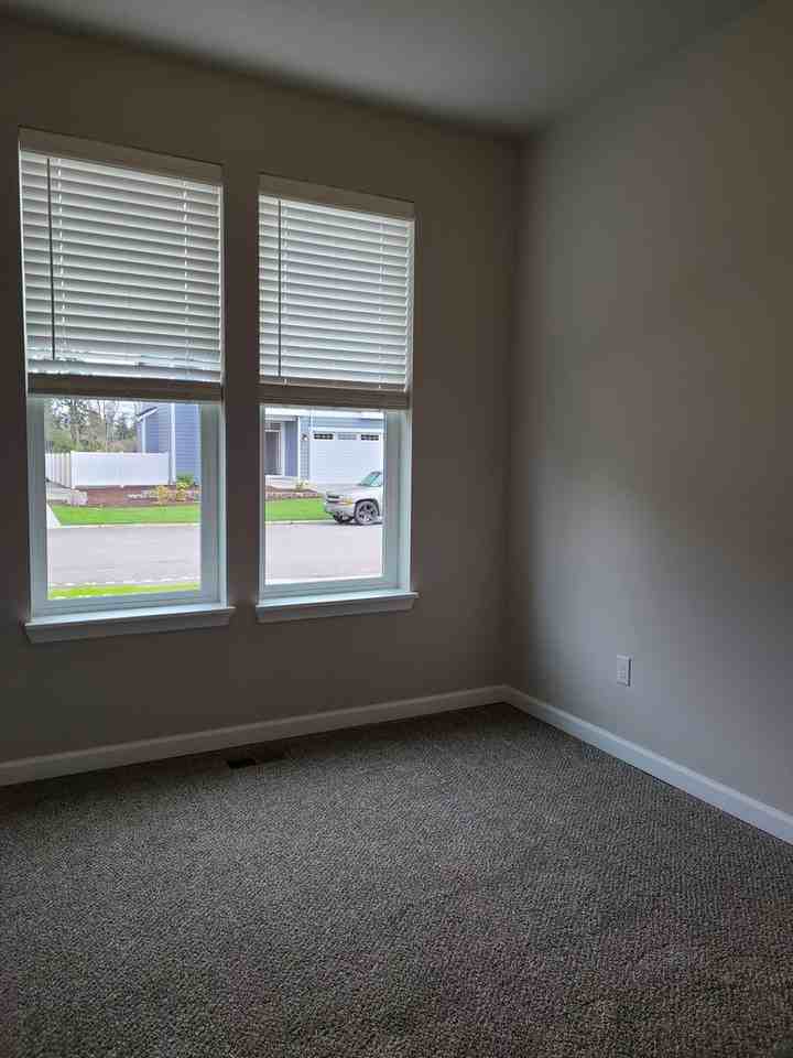 15711 View Dr Se - Photo 6 of 50