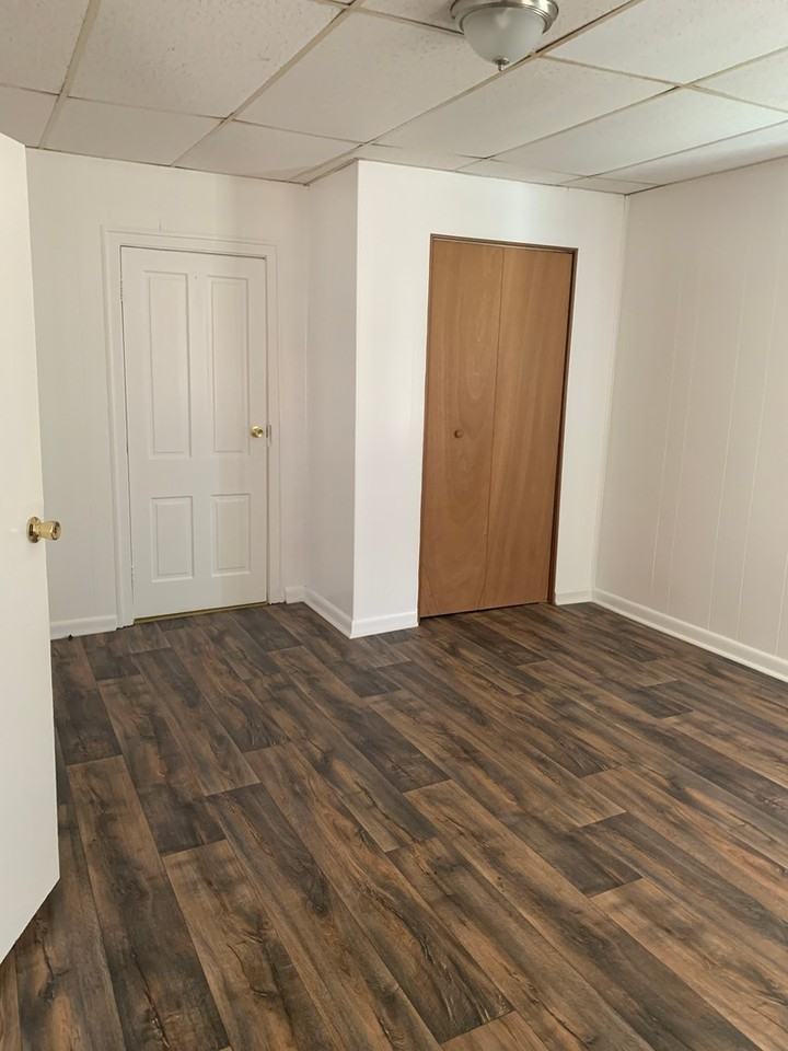 12 12 N Main St #A - Photo 7 of 13