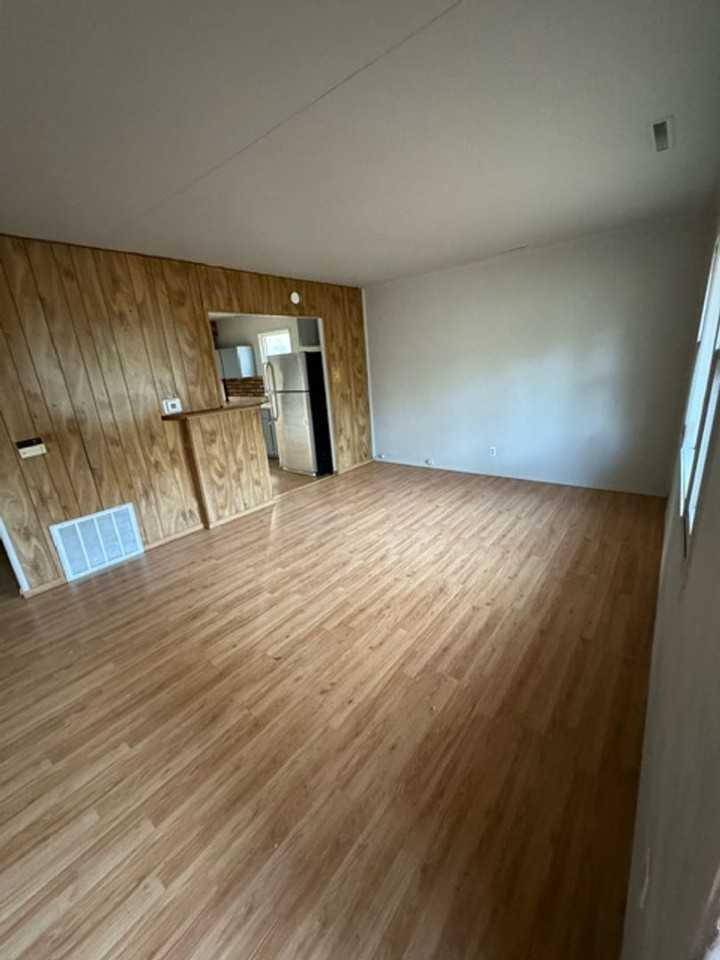 4521 Holton Ave - Photo 2 of 6