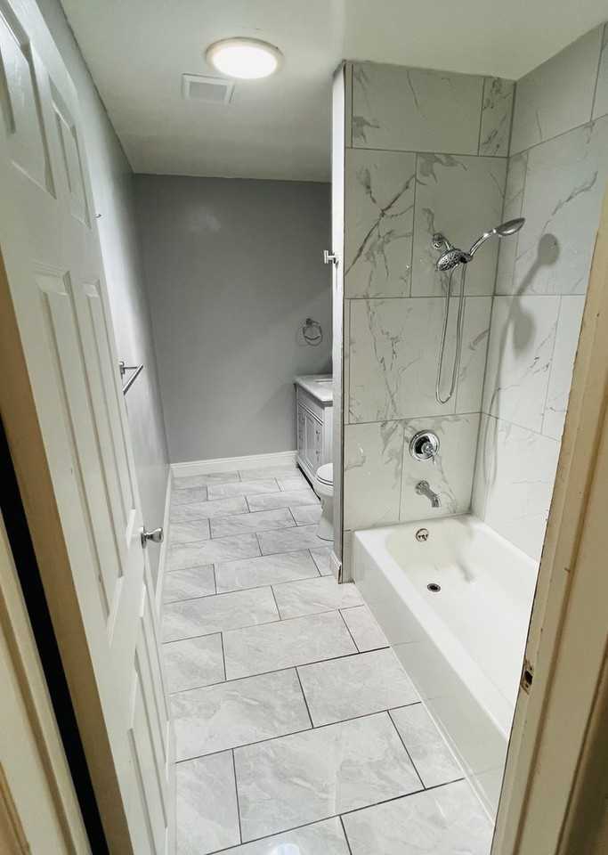 5057 54th St - Photo 3 of 13