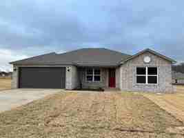 featured image of 33 Ferguson Dr