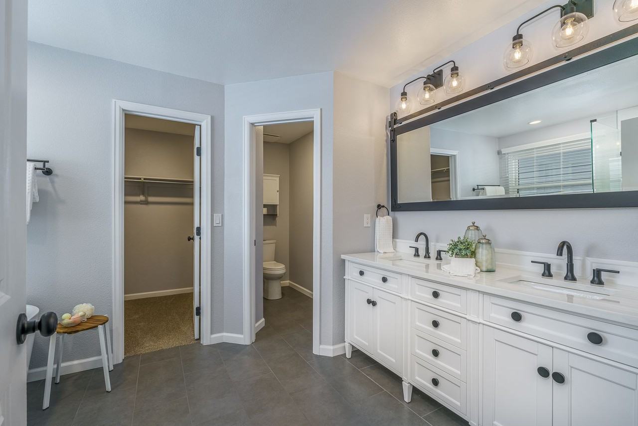 2022 Grayden Ct - Photo 7 of 31