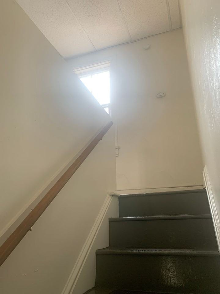 339 N Newberry St #2 - Photo 7 of 15