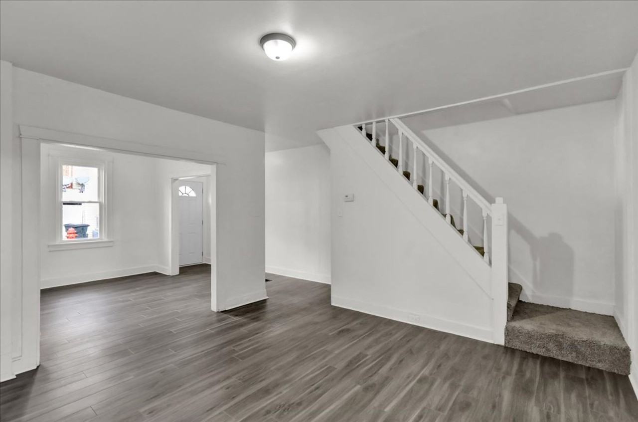 529 Woodward St - Photo 3 of 24