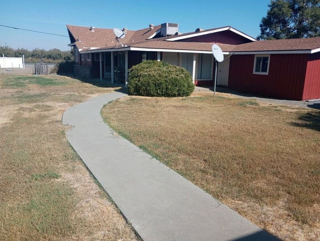 7043 7043 Highway 321 - Photo 3 of 5