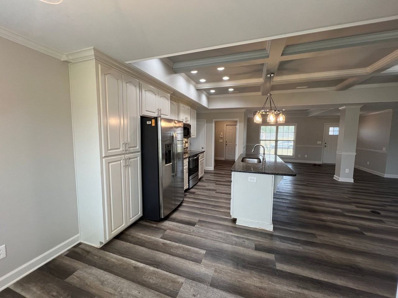 127 Brookestone Dr - Photo 4 of 22