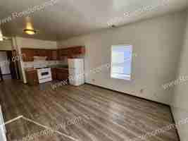 featured image of 5633 Calumet Ave