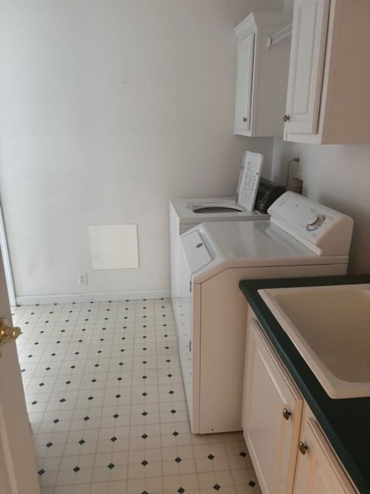 4576 Fulcher Rd - Photo 3 of 12