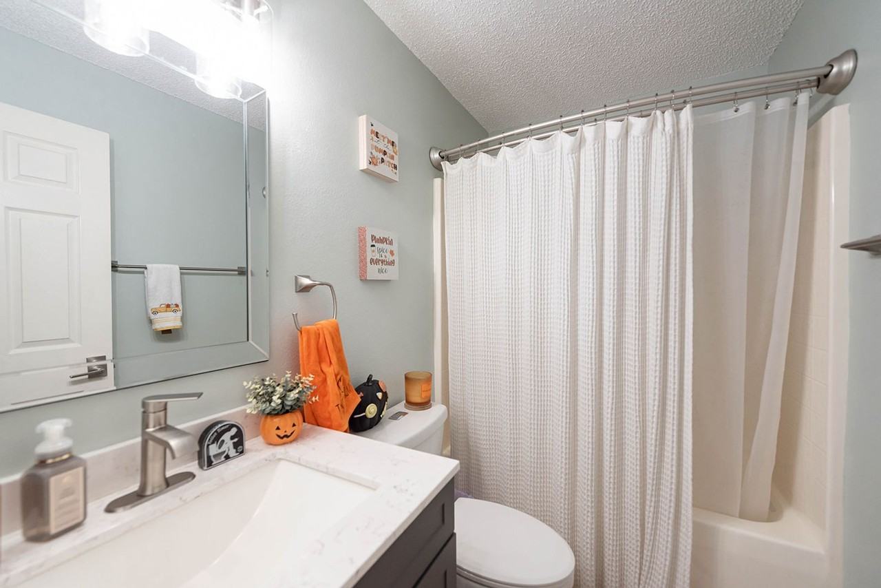 721 Taluga Ave Se - Photo 2 of 50