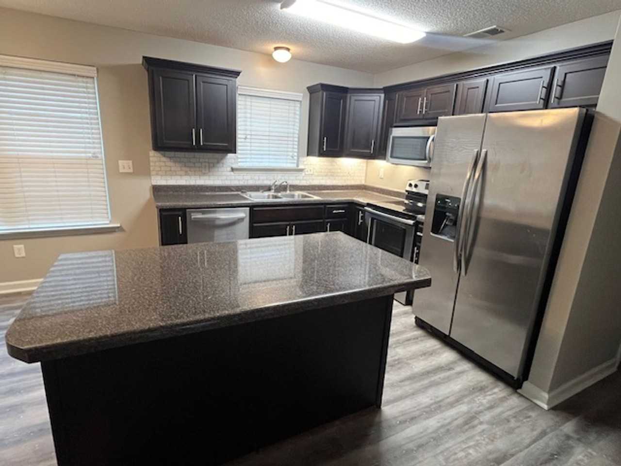 7329 Green Ash Dr - Photo 5 of 26