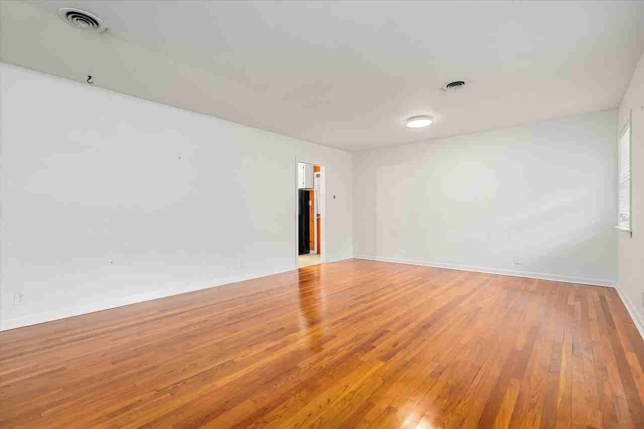 414 Ridgecrest Ct - Photo 2 of 21