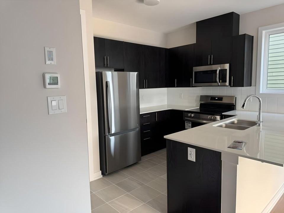 538 Oldenburg Avenue - Photo 2 of 15