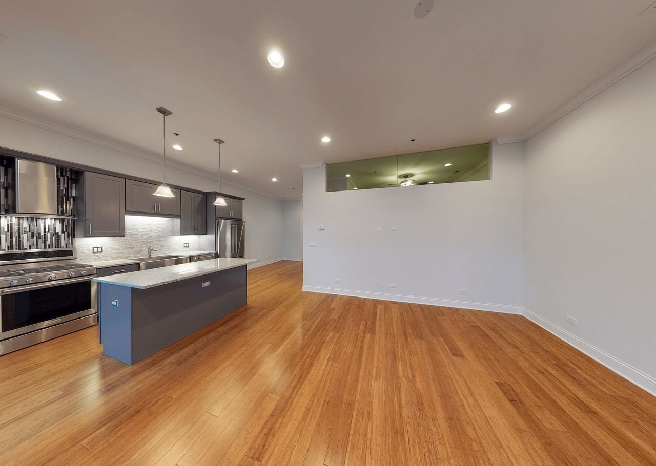 743 S Wells St #906 - Photo 3 of 27