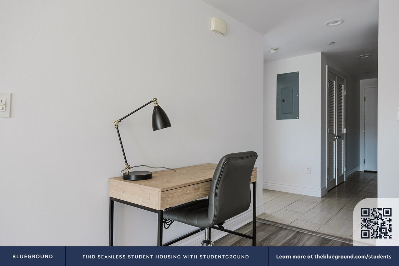 147 S Doheny Dr #1284 - Photo 6 of 25