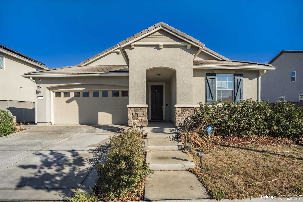 1417 Griffith Dr - Photo 2 of 16