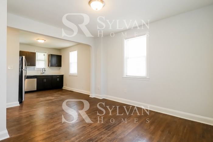 1720 Hall Ave - Photo 2 of 15