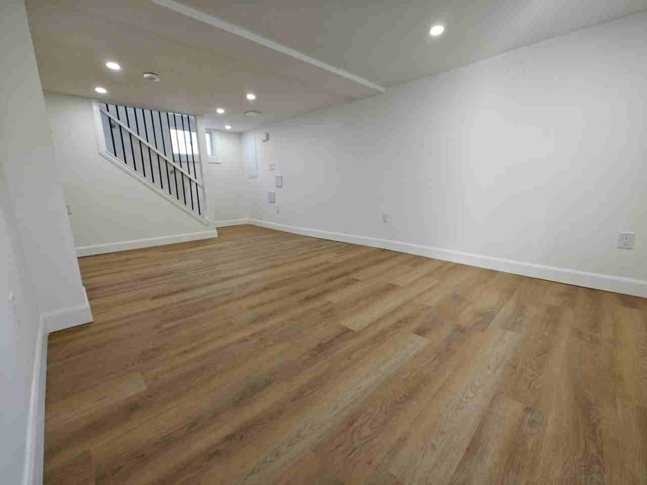 156 Cedar St S #2 - Photo 7 of 18