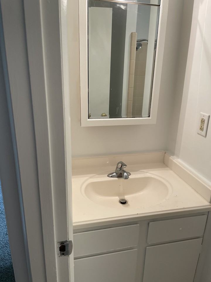 43860 Webb Ln #16 - Photo 3 of 8