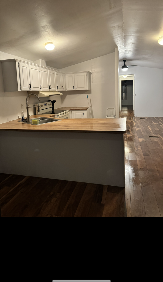 112 N Mulberry St #NA - Photo 2 of 9