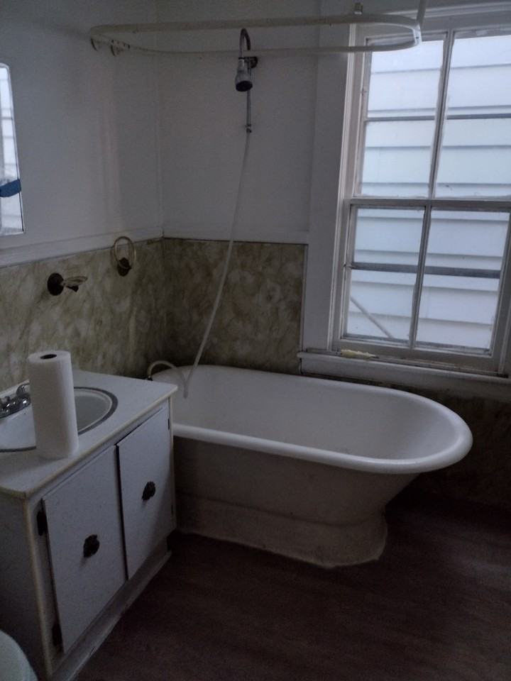 317 10th St #2 - Photo 2 of 8