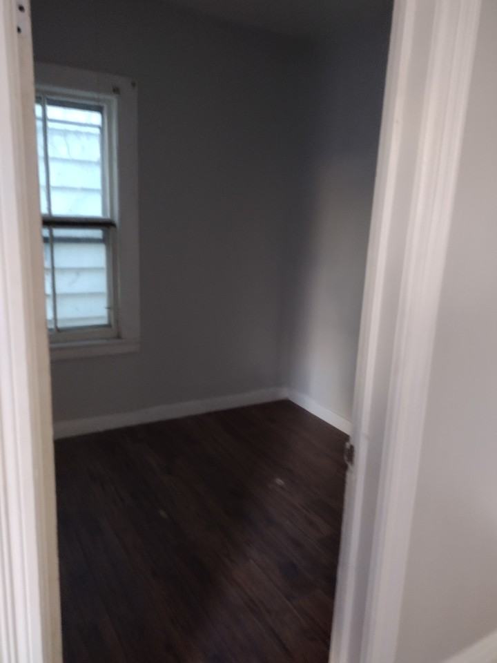 317 10th St #2 - Photo 4 of 8