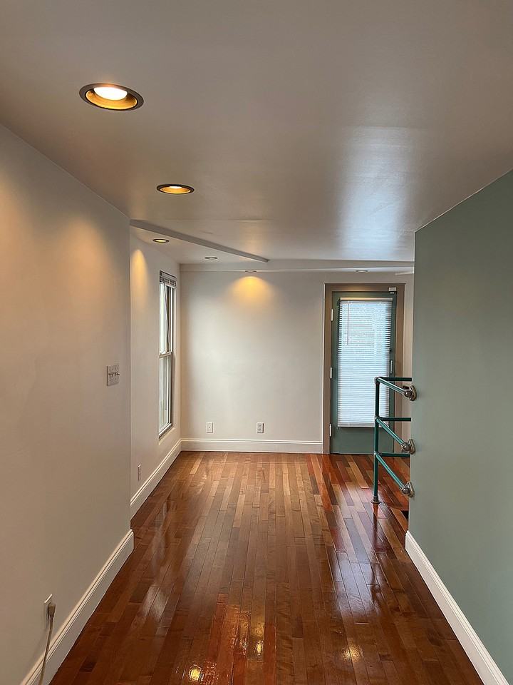 1985 W 28th St #4th - Photo 7 of 14